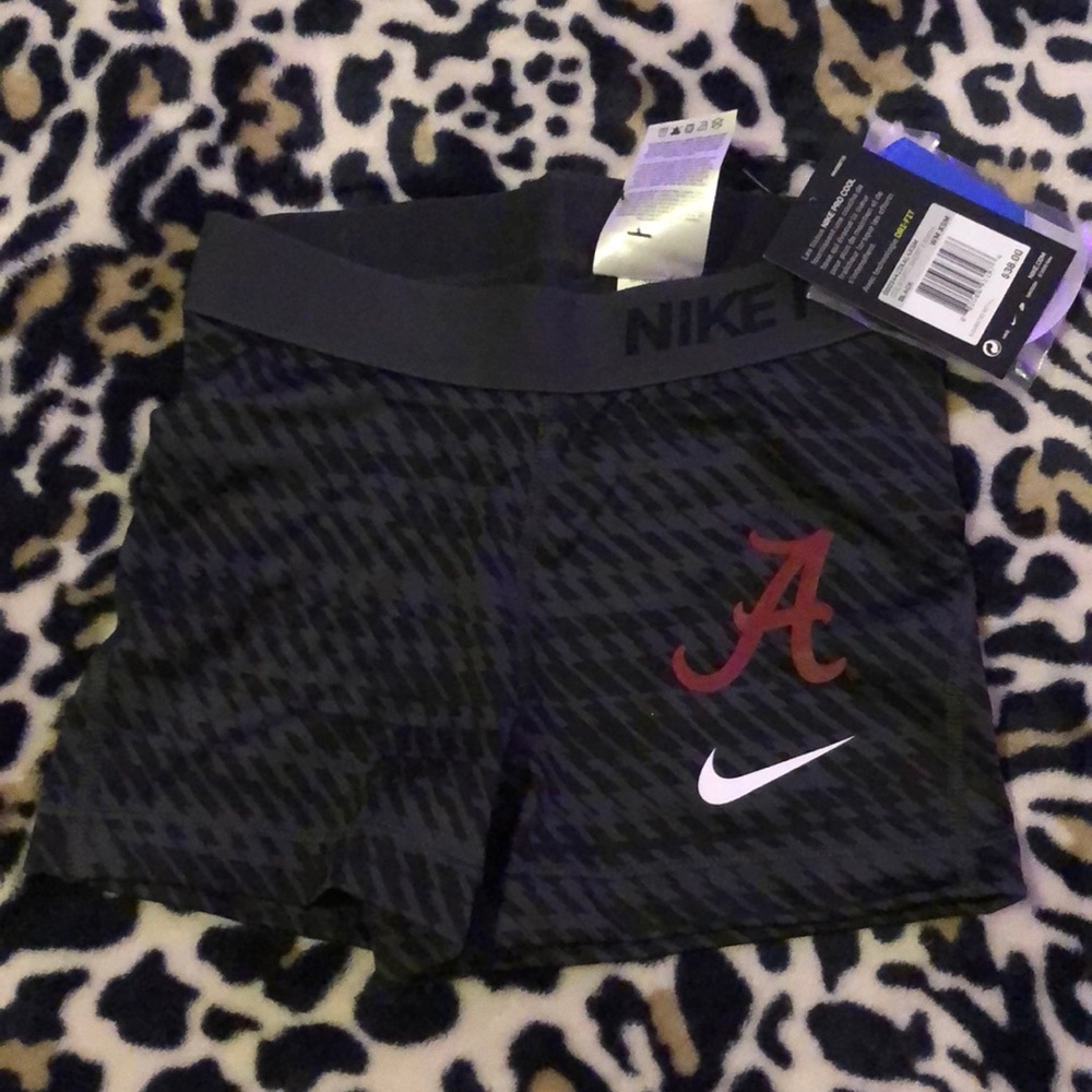 nike pros NWT